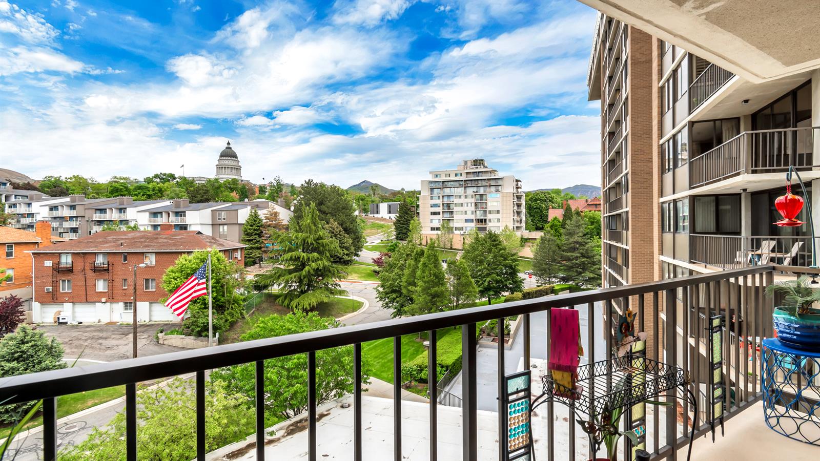 Vine Street Capitol Gains